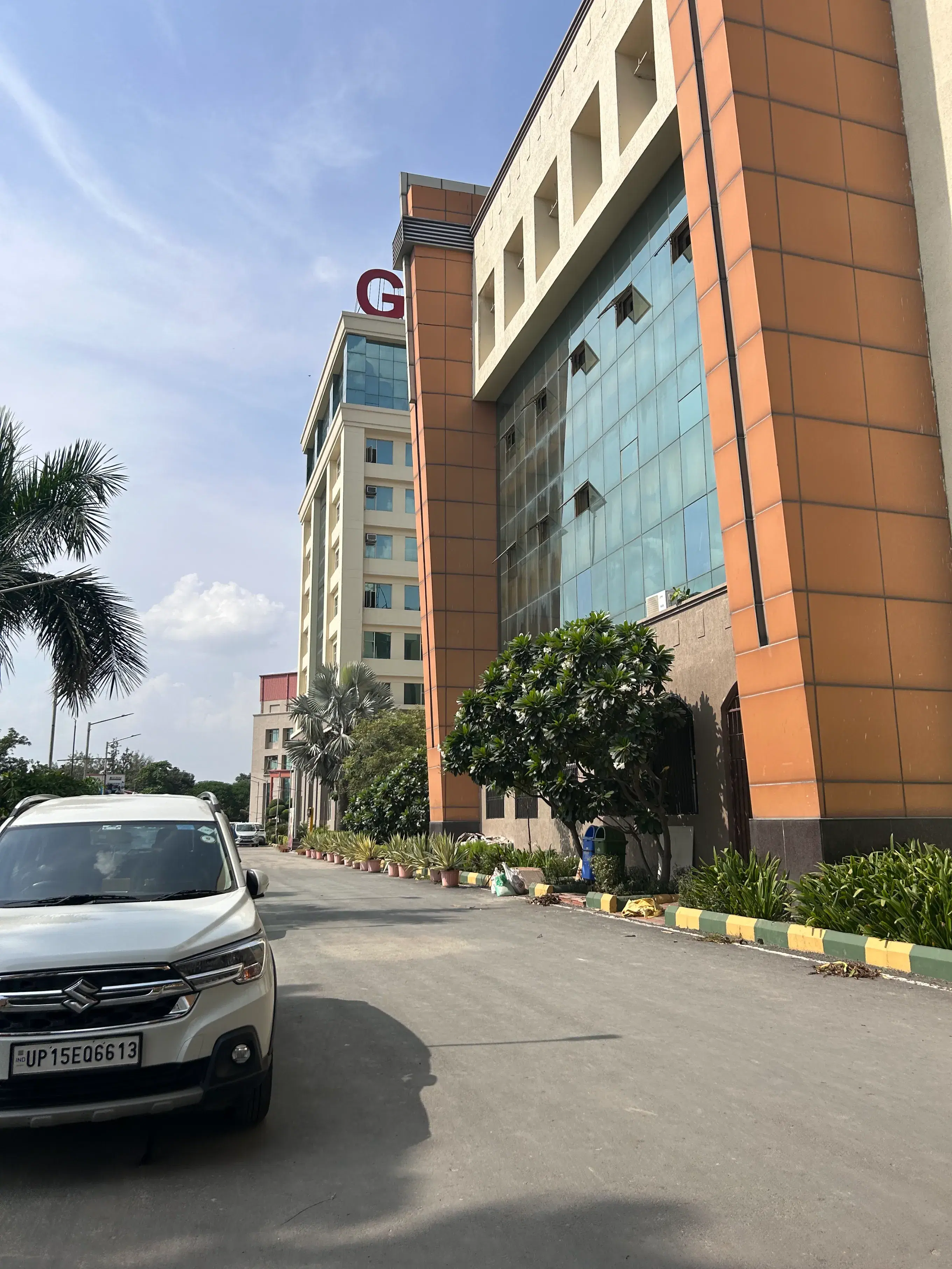 GL Bajaj Academic building photo 1